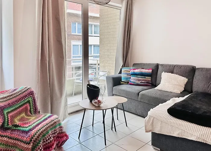 2 Bedroom Lovely In *