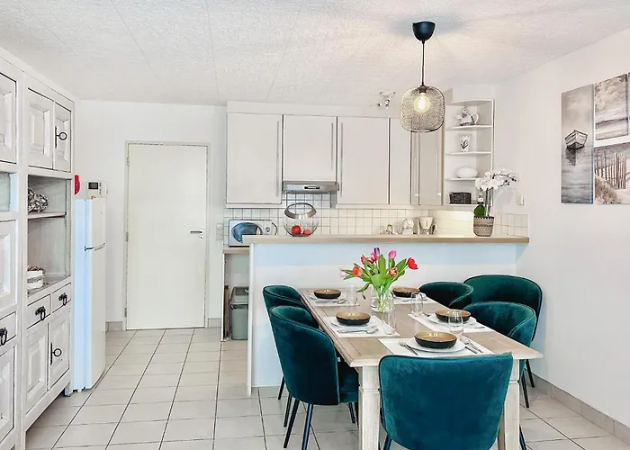 Appartement 2 Bedroom Lovely In *